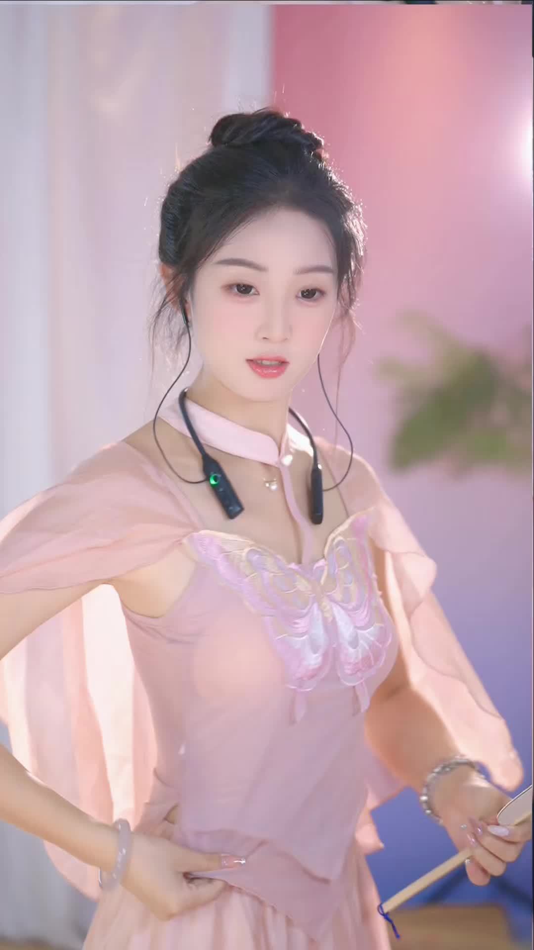 #唐紫涵 #抖音 #舞蹈 #中国舞 @ikan_live 2024-09-23