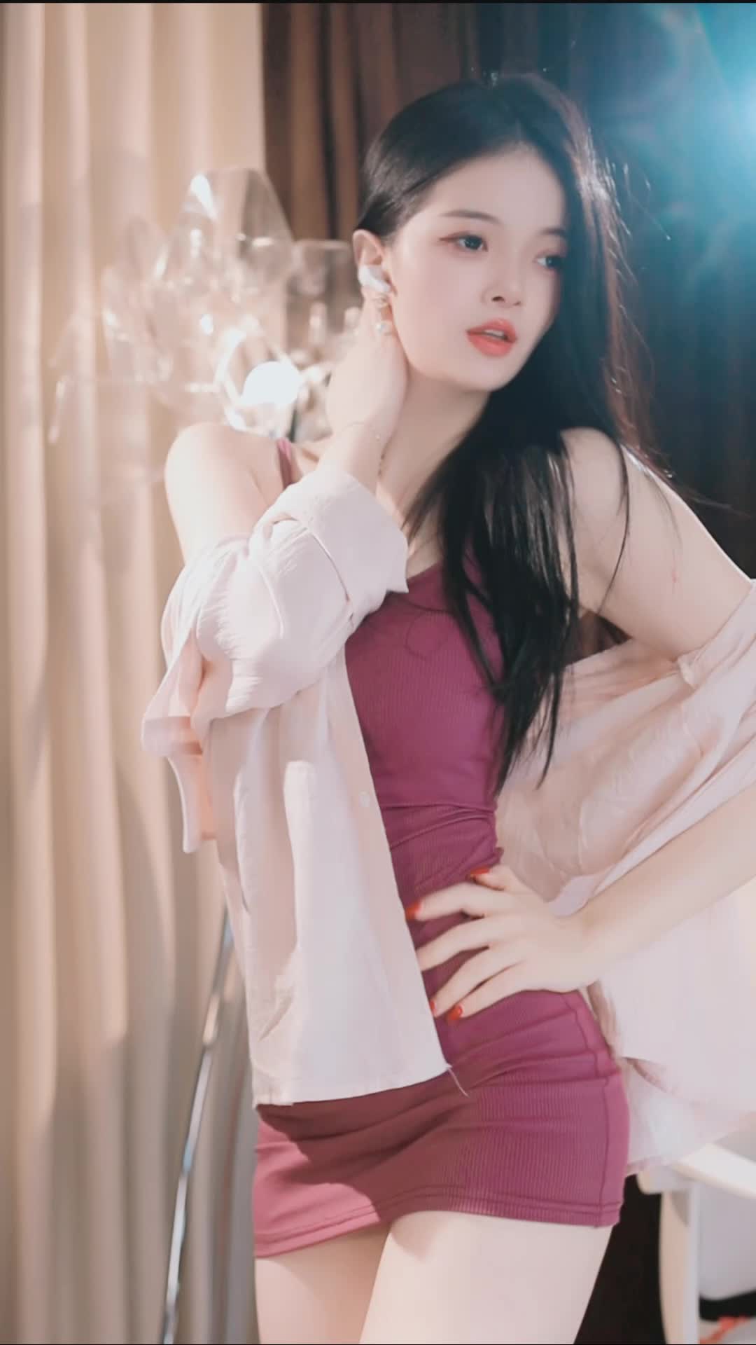 #小瑜儿_舞 #抖音 #舞蹈 @ikan_live 2024-09-18