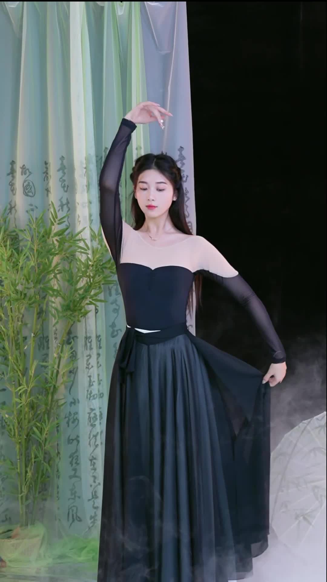 #徐婉婷 #抖音 #舞蹈 #中国舞 @ikan_live 2024-09-19