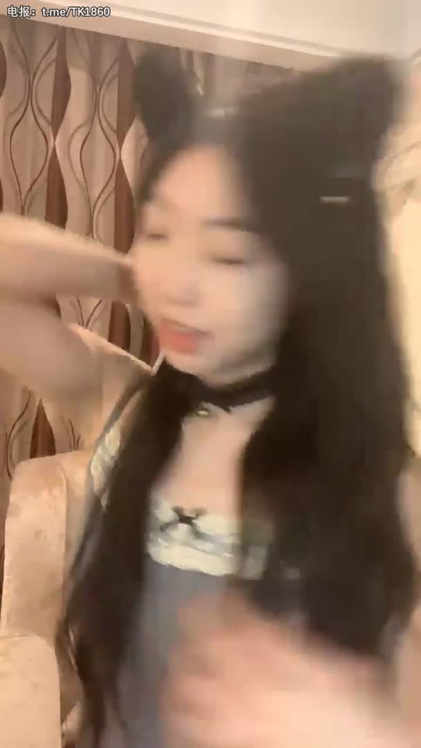 #直播 #水水爱草碧 坦克御姐！大奶子！大屁股~多场啪啪~爽死了   （转自三群）