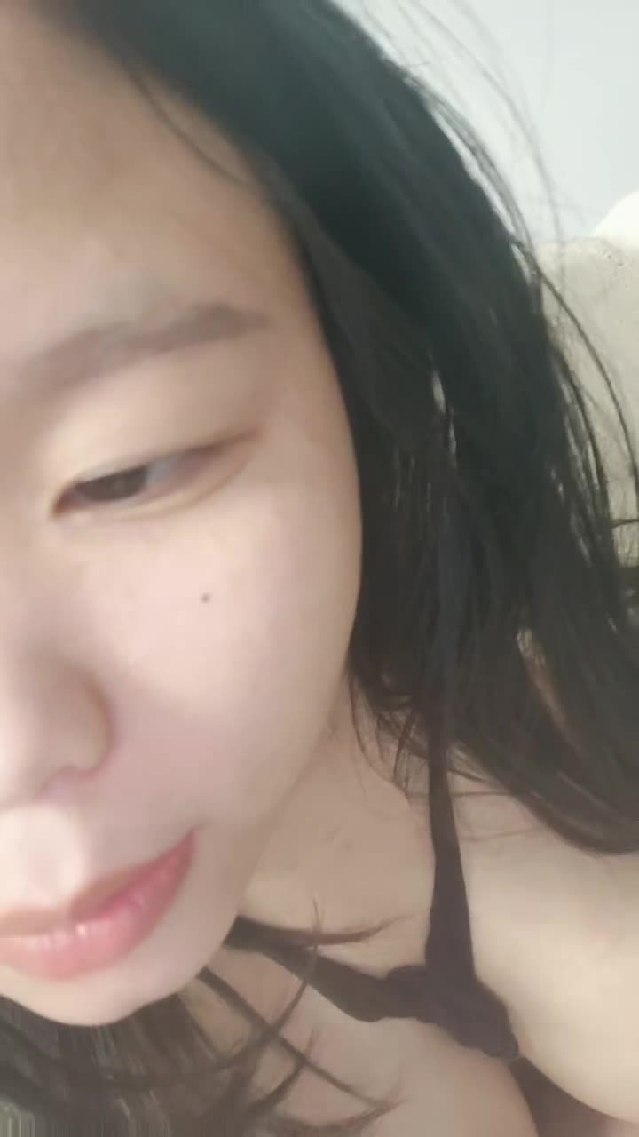 #直播 #18岁e奶学妹 超级大奶子