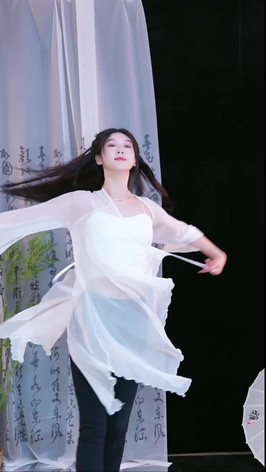 #徐婉婷 #抖音 #舞蹈 #中国舞 @ikan_live 2024-10-11