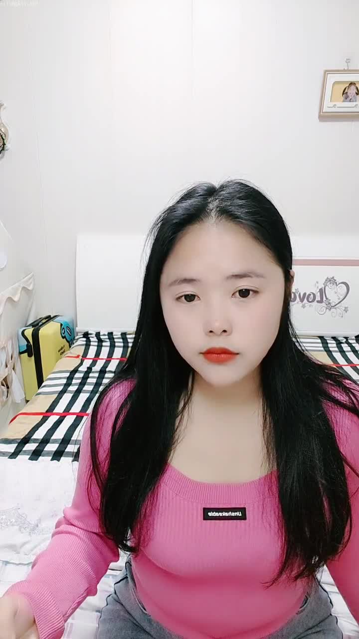 良家少妇，黑丝坦克自摸，情趣诱惑