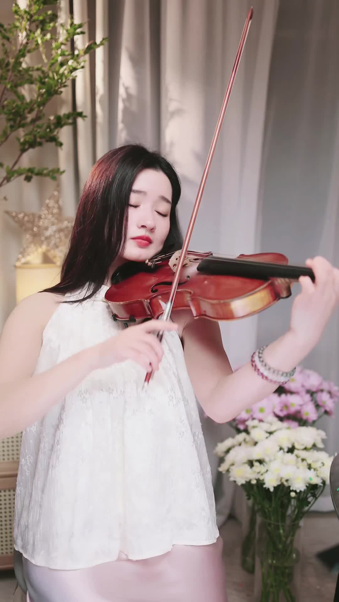 #若曦小提琴 #抖音 #乐器 @ikan_live 2024-10-19