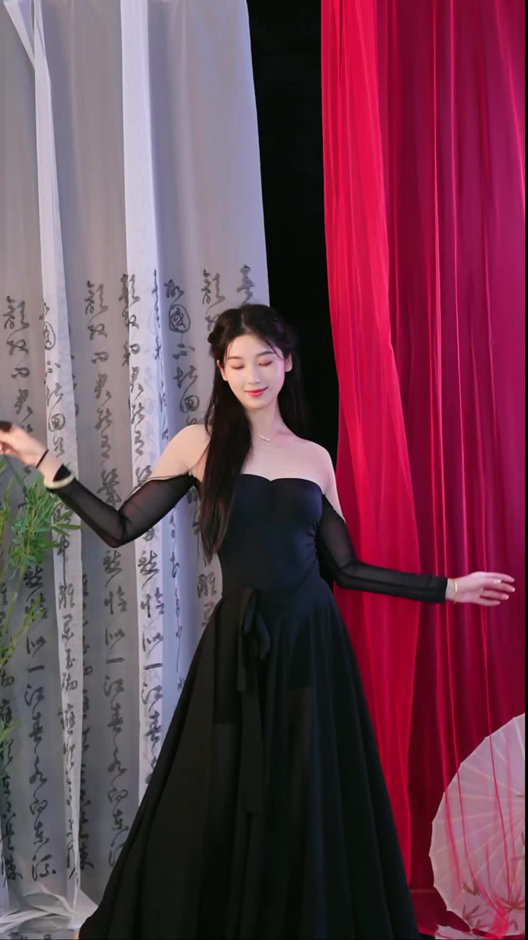 #徐婉婷 #抖音 #舞蹈 #中国舞 @ikan_live 2024-10-15