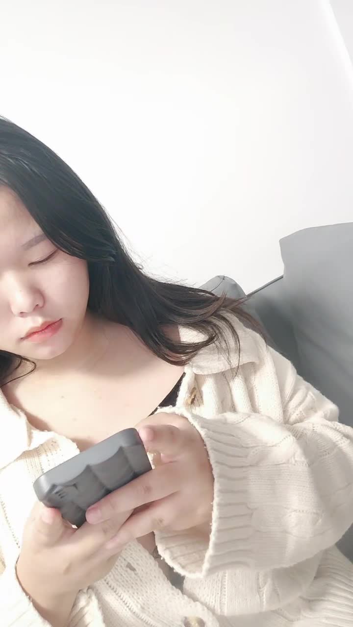 #直播 #18岁e奶学妹 超级大奶子
