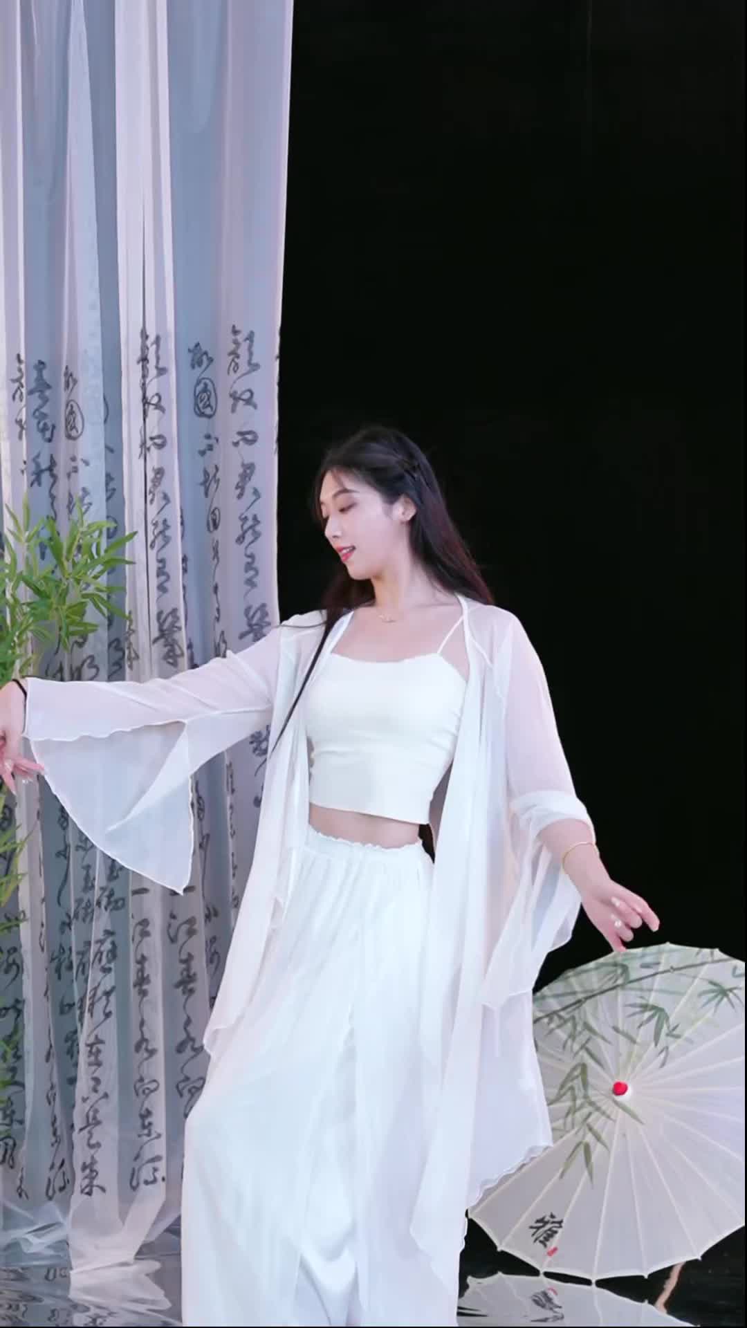 #徐婉婷 #抖音 #舞蹈 #中国舞 @ikan_live 2024-09-26