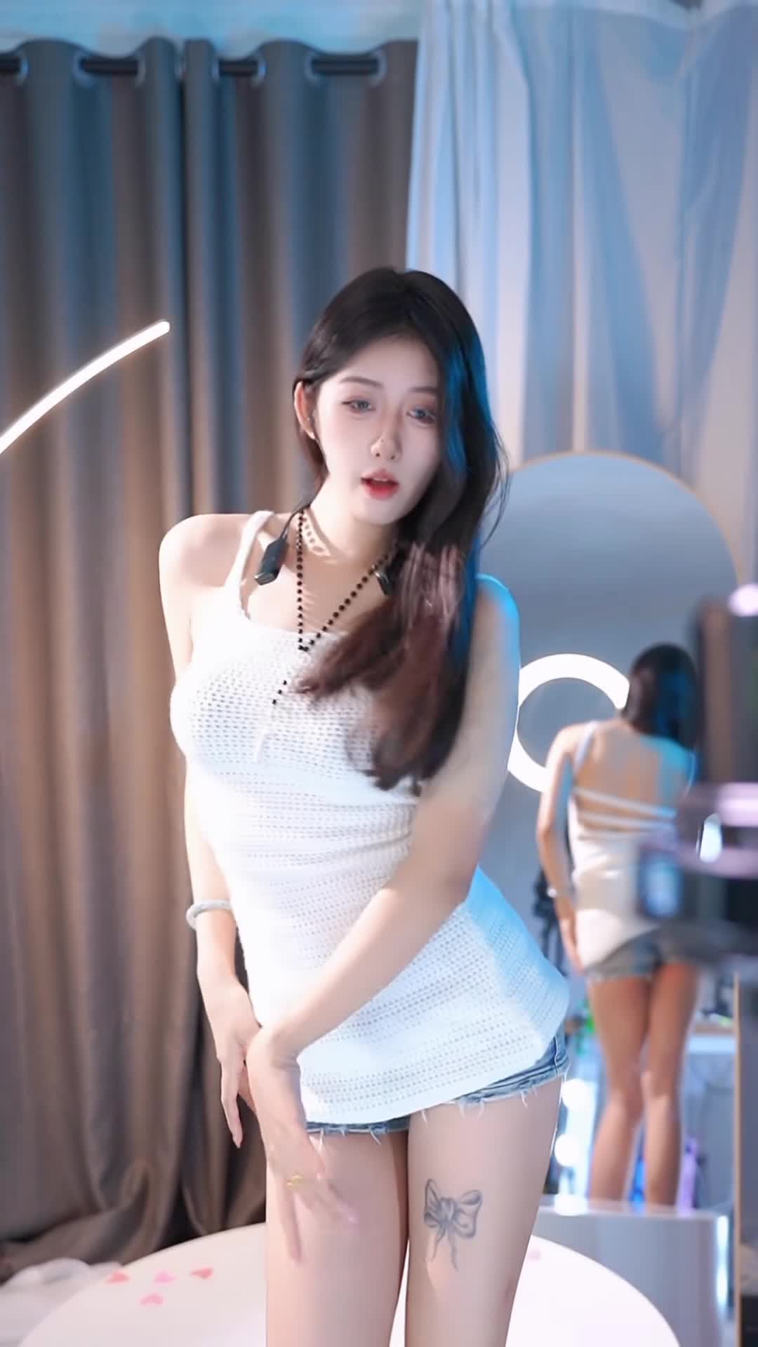 #徐妍一 #抖音 #舞蹈 @ikan_live 2024-10-19