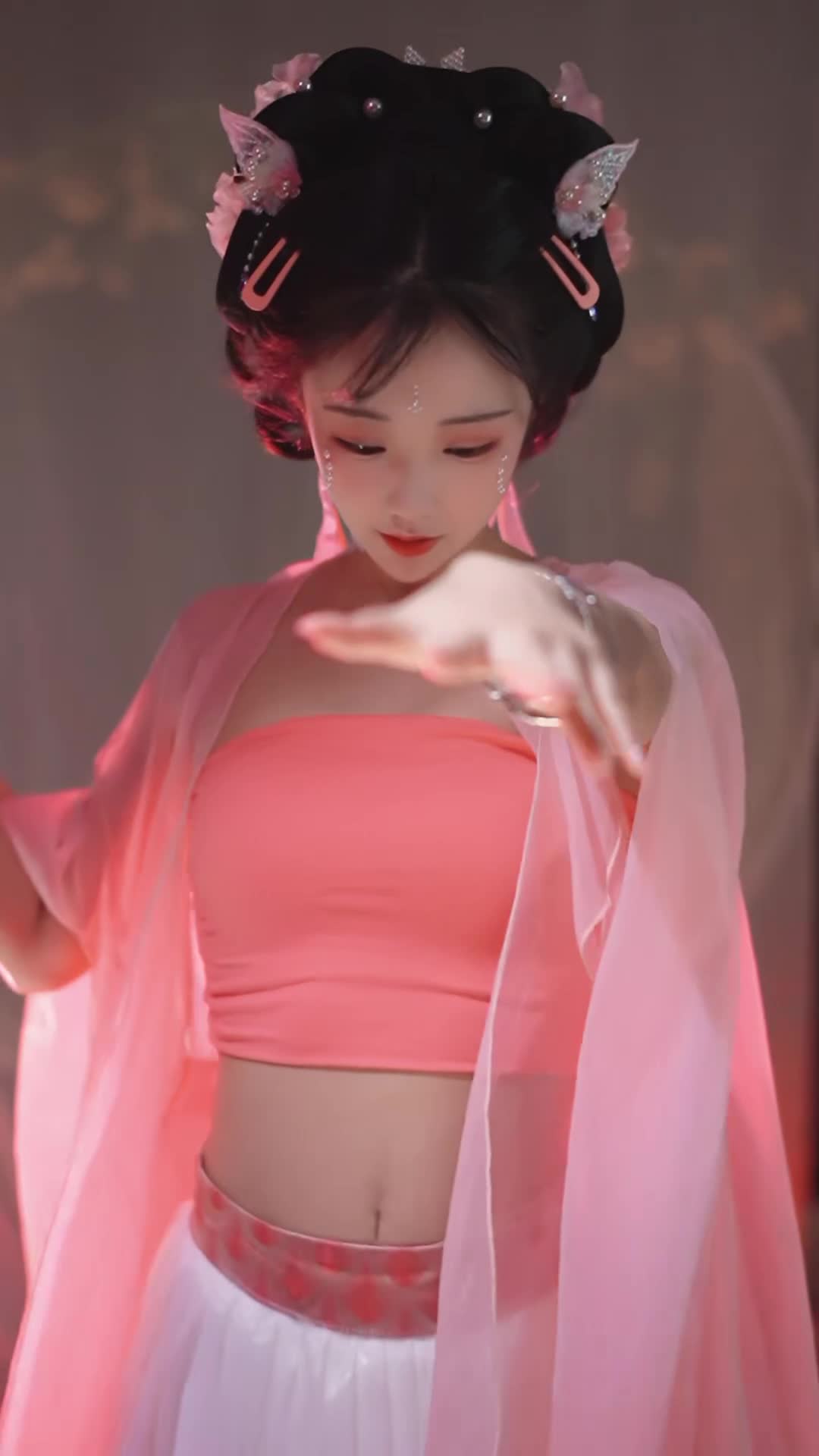 #馨馨baby #抖音 #舞蹈 #中国舞 @ikan_live 2024-10-10