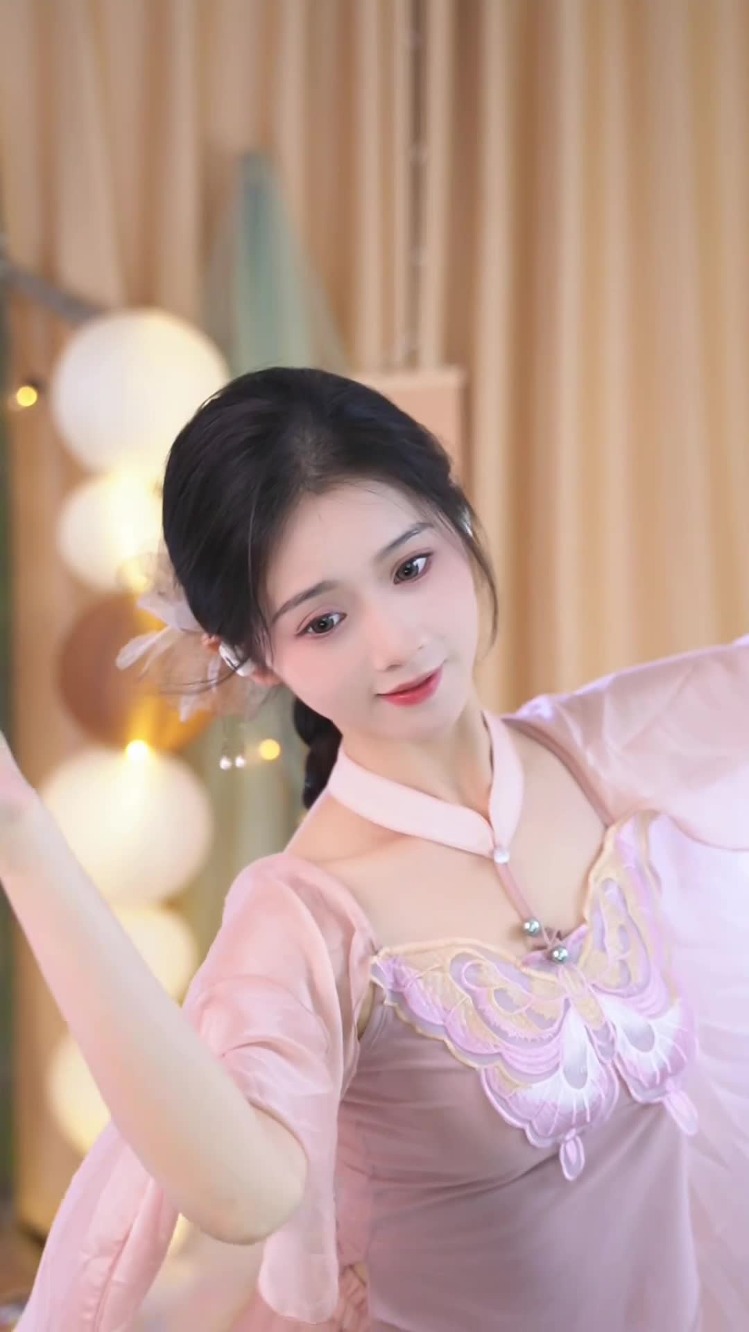 #唐星然 #抖音 #舞蹈 #中国舞 @ikan_live 2024-10-19