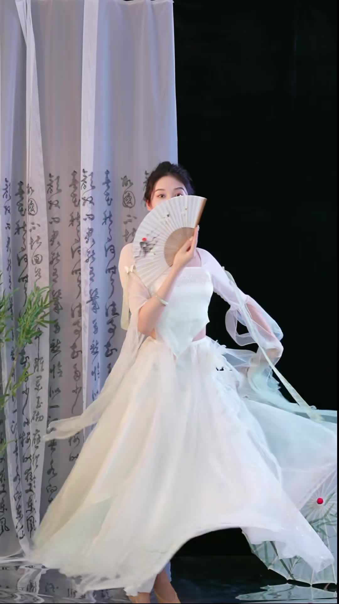 #徐婉婷 #抖音 #舞蹈 #中国舞 @ikan_live 2024-10-17