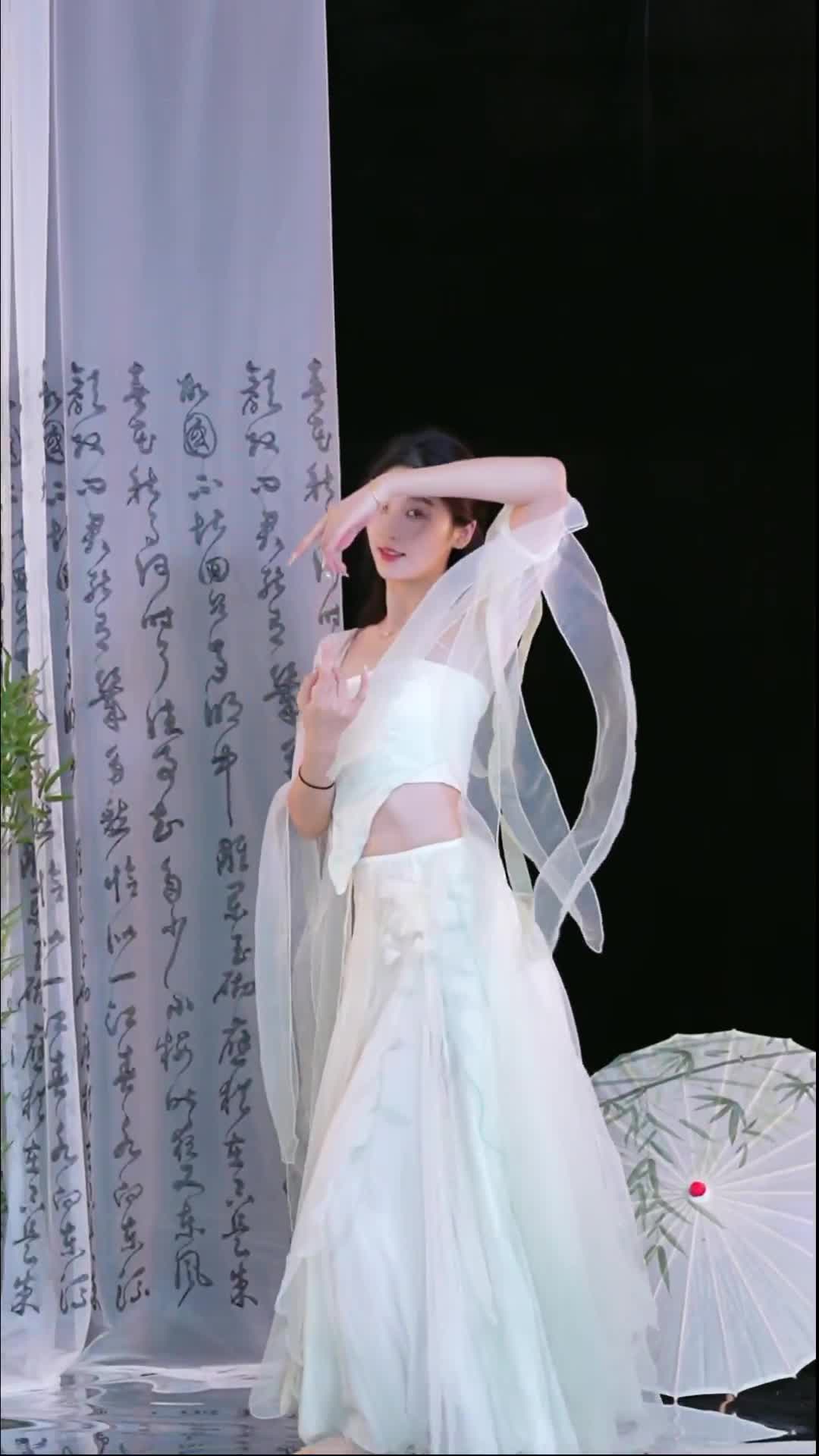 #徐婉婷 #抖音 #舞蹈 #中国舞 @ikan_live 2024-09-28