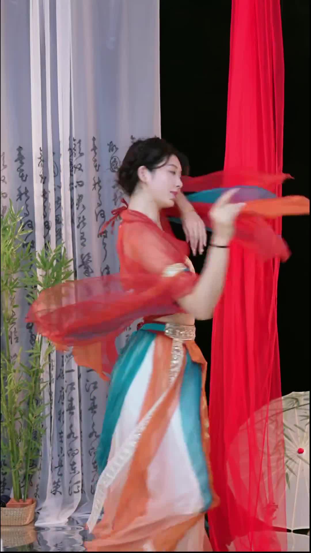 #徐婉婷 #抖音 #舞蹈 #中国舞 @ikan_live 2024-09-27