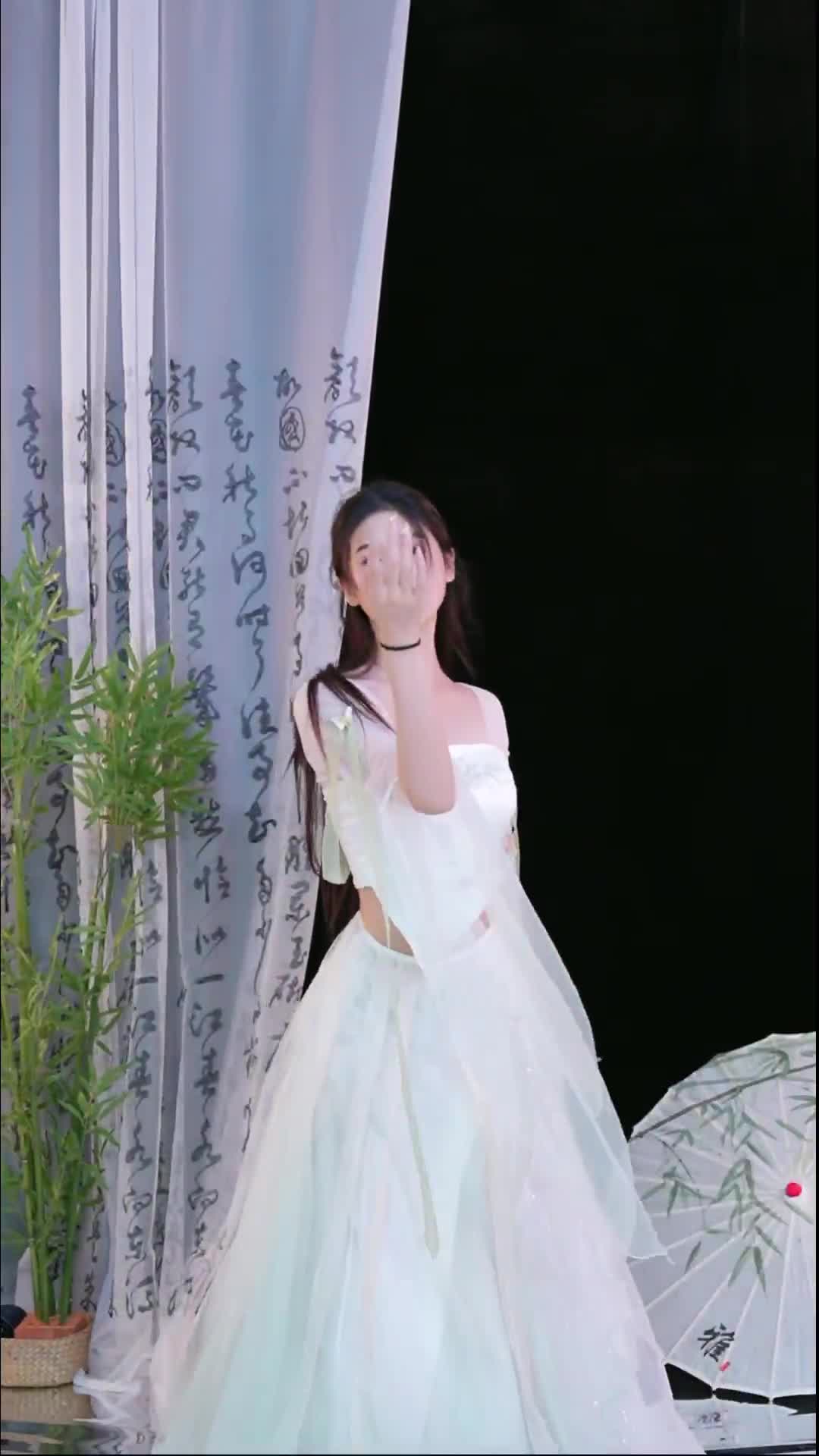 #徐婉婷 #抖音 #舞蹈 #中国舞 @ikan_live 2024-09-28