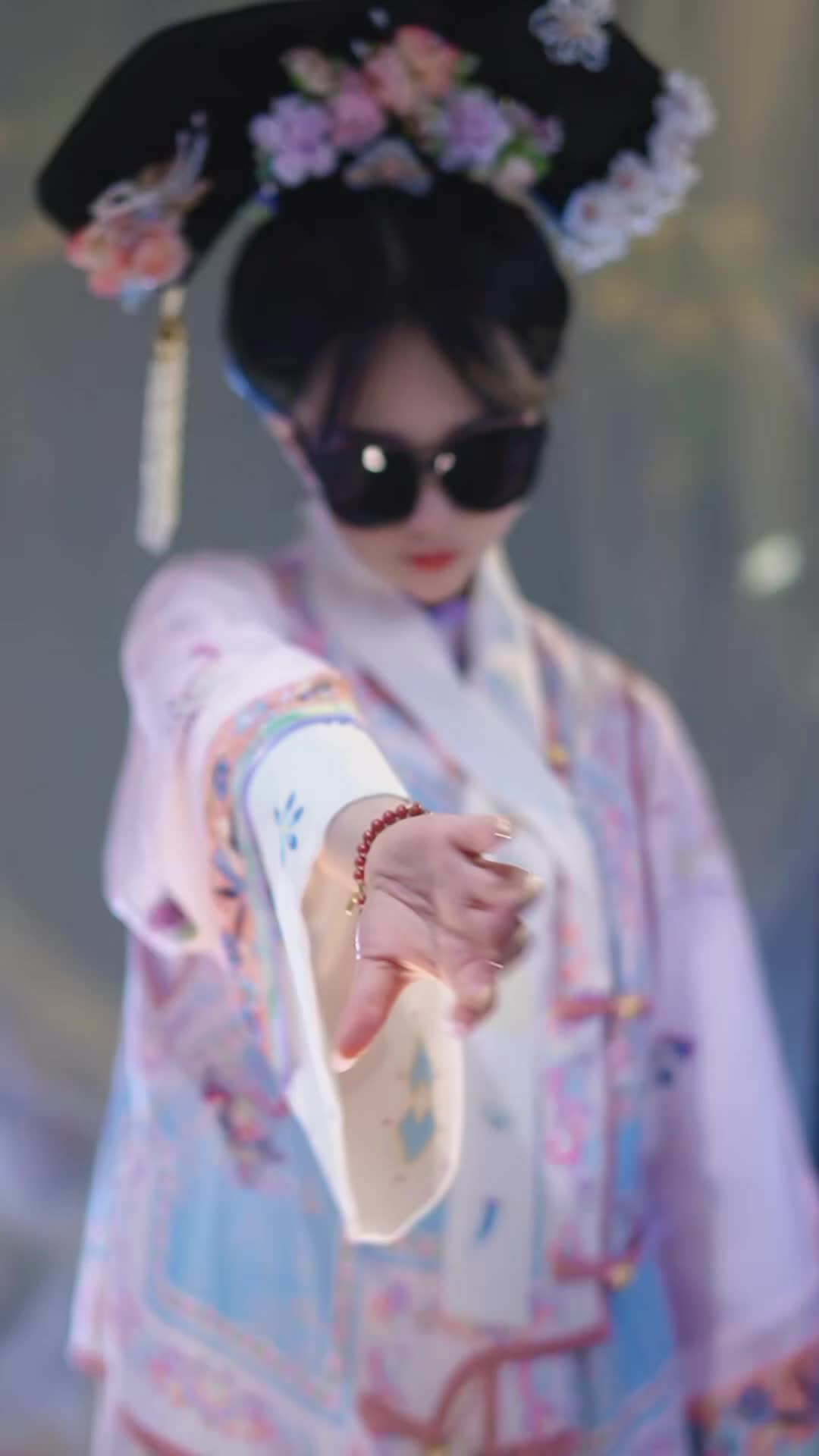 #馨馨baby #抖音 #舞蹈 #中国舞 @ikan_live 2024-10-15