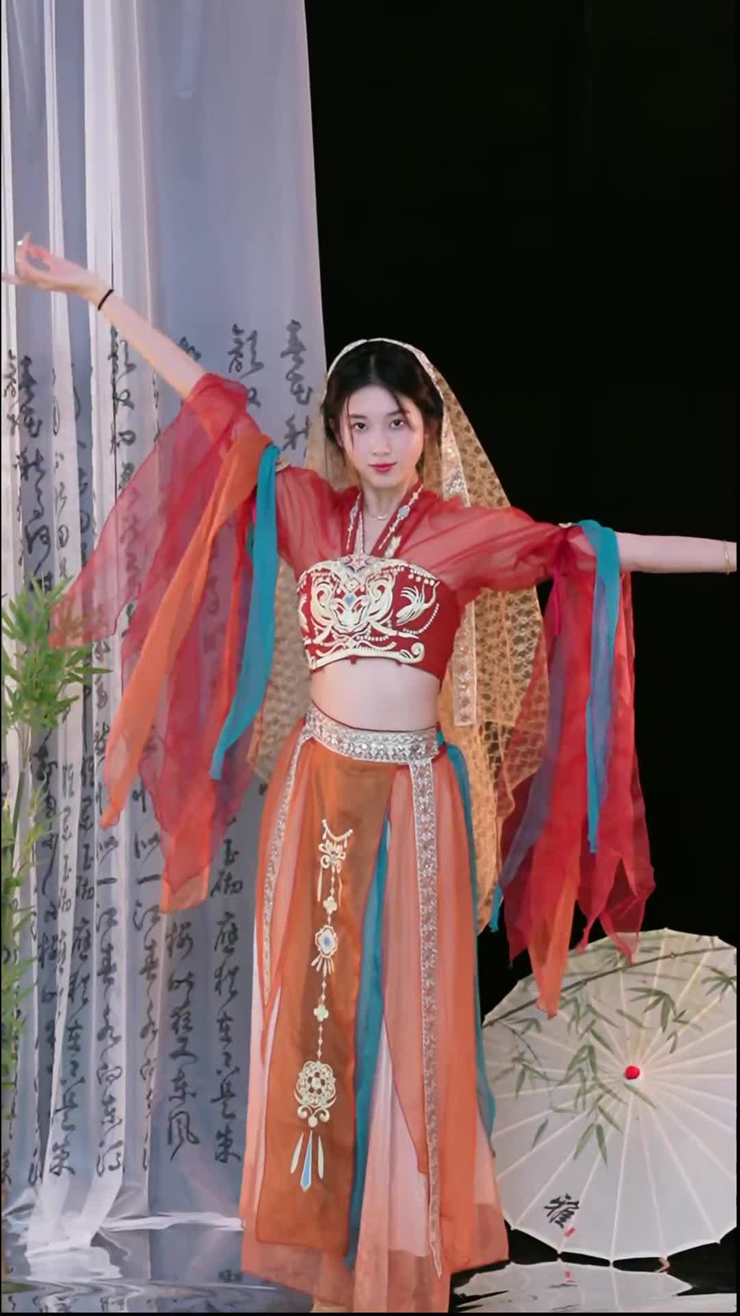 #徐婉婷 #抖音 #舞蹈 #中国舞 @ikan_live 2024-09-27