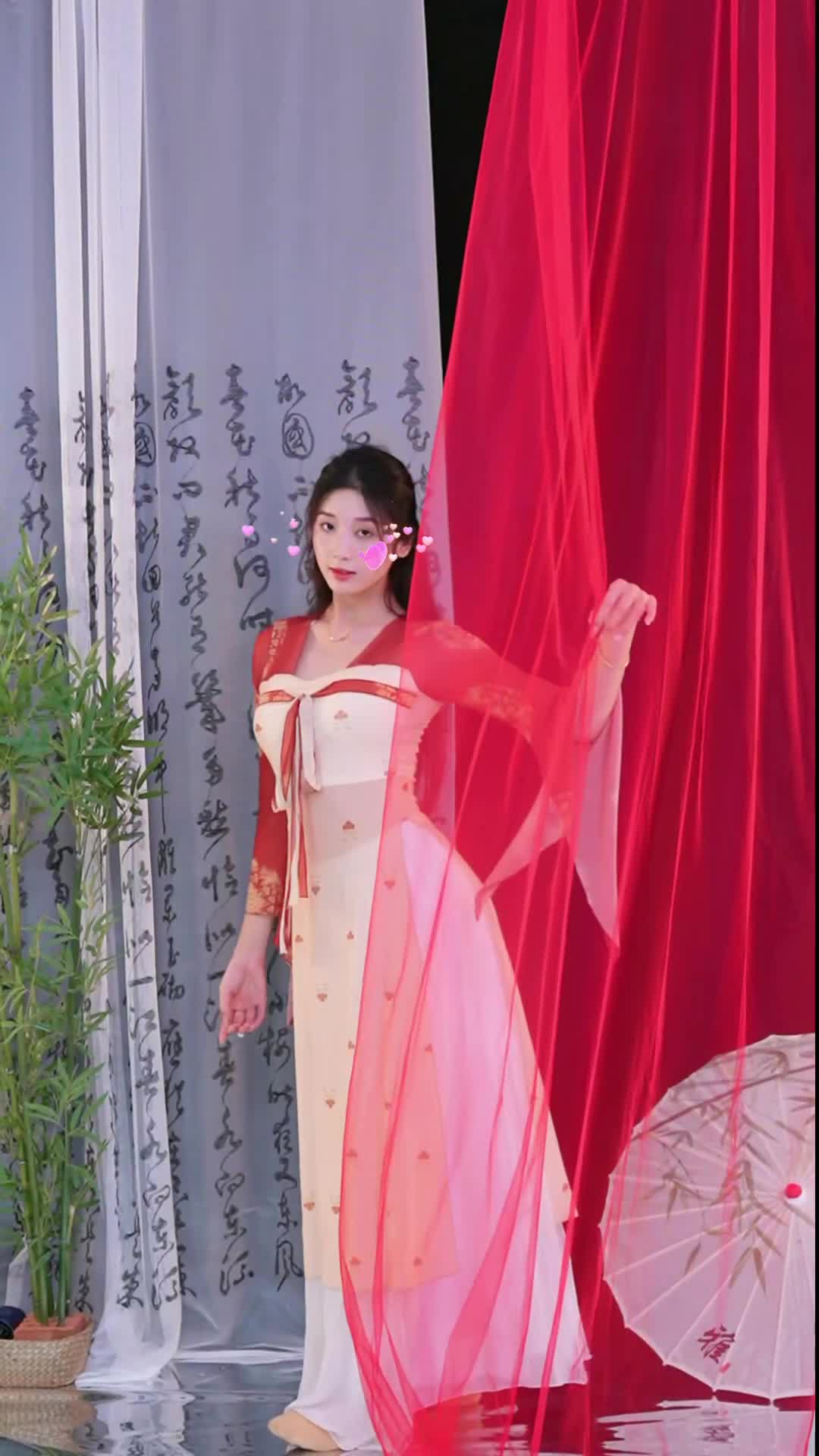 #徐婉婷 #抖音 #舞蹈 #中国舞 @ikan_live 2024-09-28
