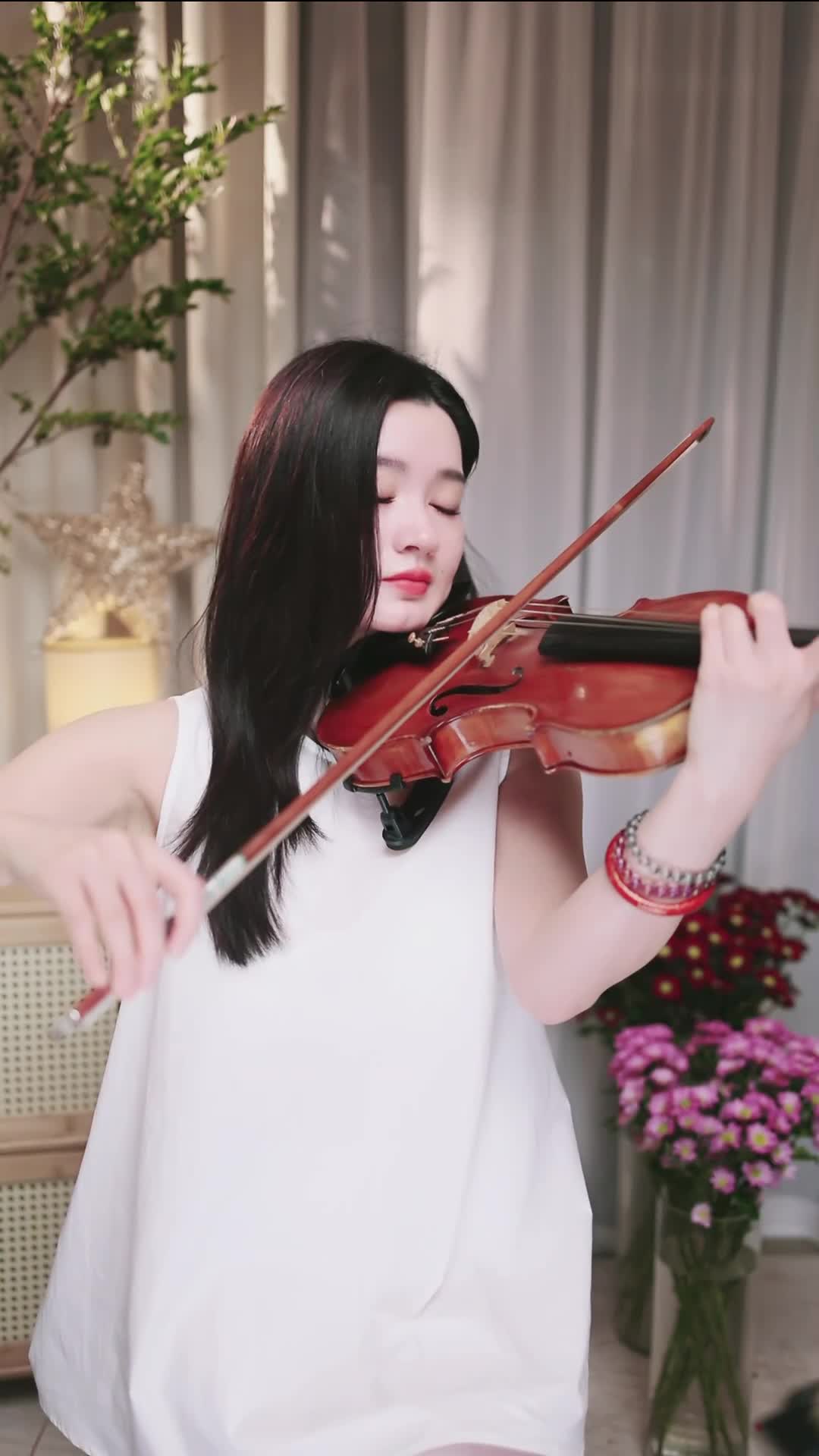 #若曦小提琴 #抖音 #乐器 @ikan_live 2024-11-02