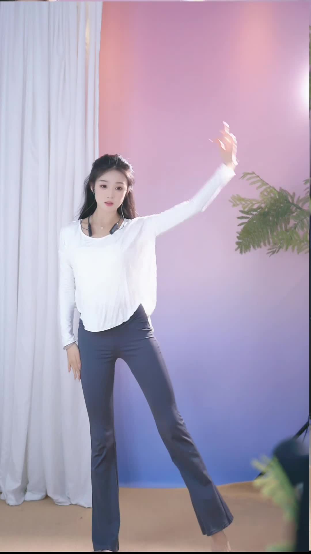 #唐紫涵 #抖音 #舞蹈 #中国舞 @ikan_live 2024-10-26