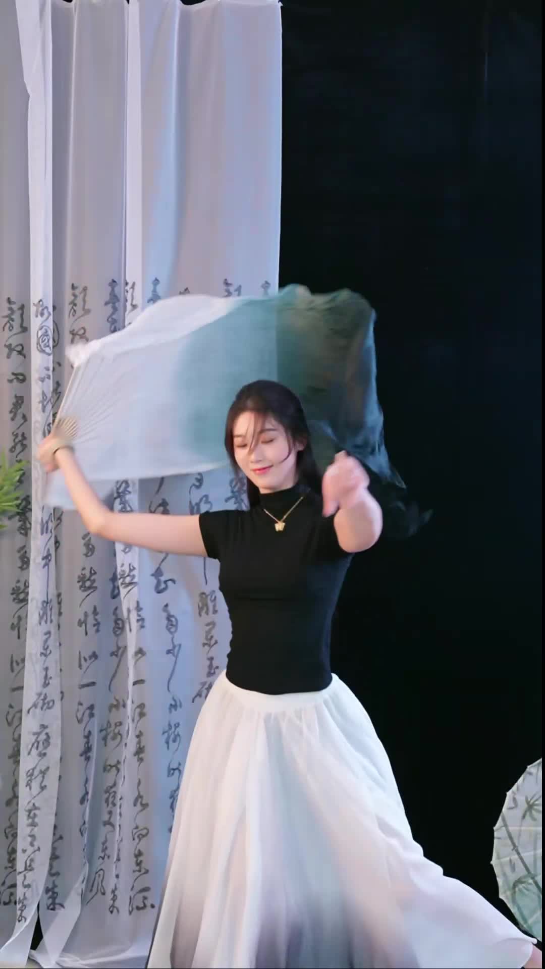 #徐婉婷 #抖音 #舞蹈 #中国舞 @ikan_live 2024-10-27