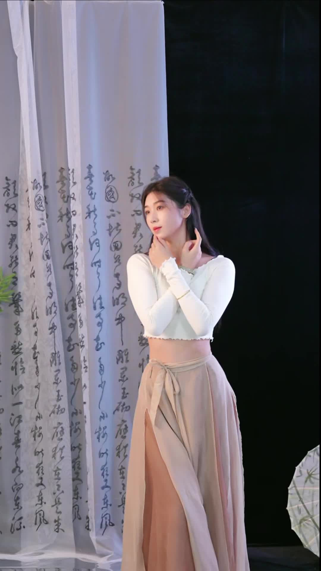 #徐婉婷 #抖音 #舞蹈 #中国舞 @ikan_live 2024-10-29
