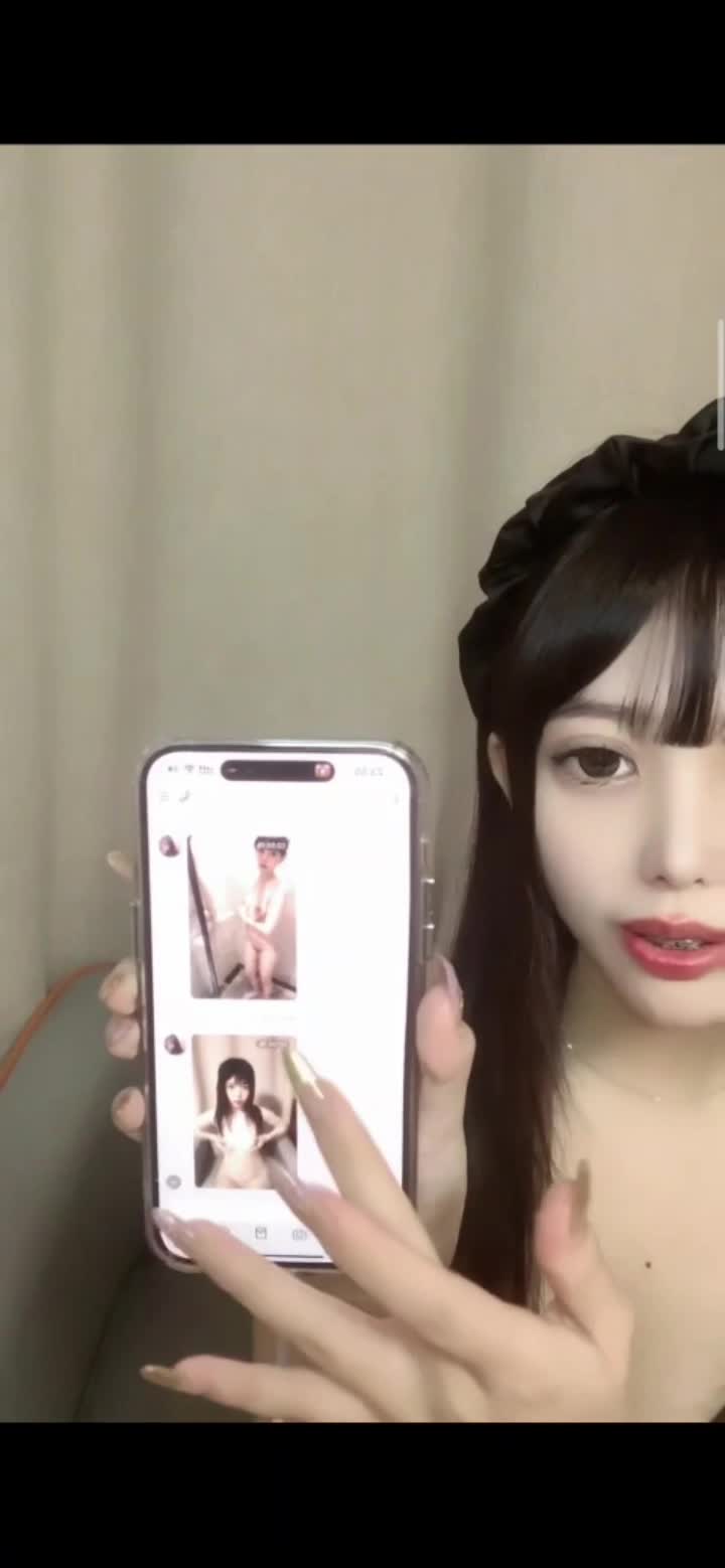 #粉的墨 美乳女神揉穴自慰喷水