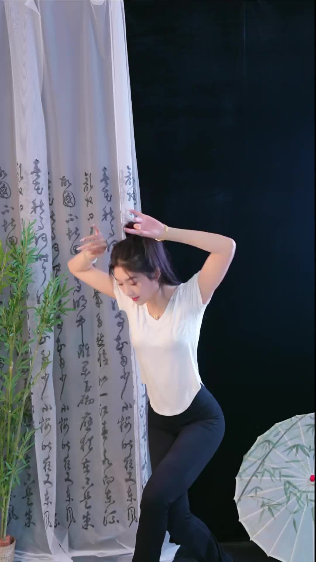 #徐婉婷 #抖音 #舞蹈 #中国舞 @ikan_live 2024-11-01