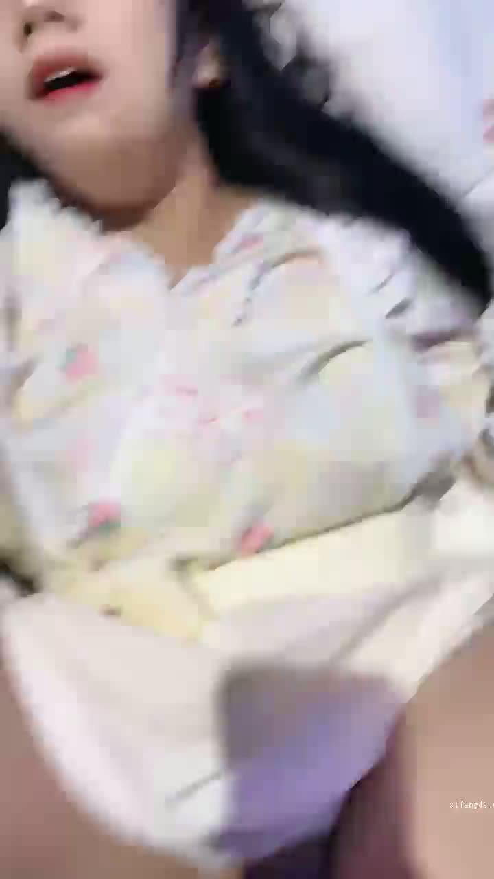 #直播 #传说抽風膏 大奶子微坦学妹! 主动吃鸡 骑乘 啪啪~道具狂插自慰