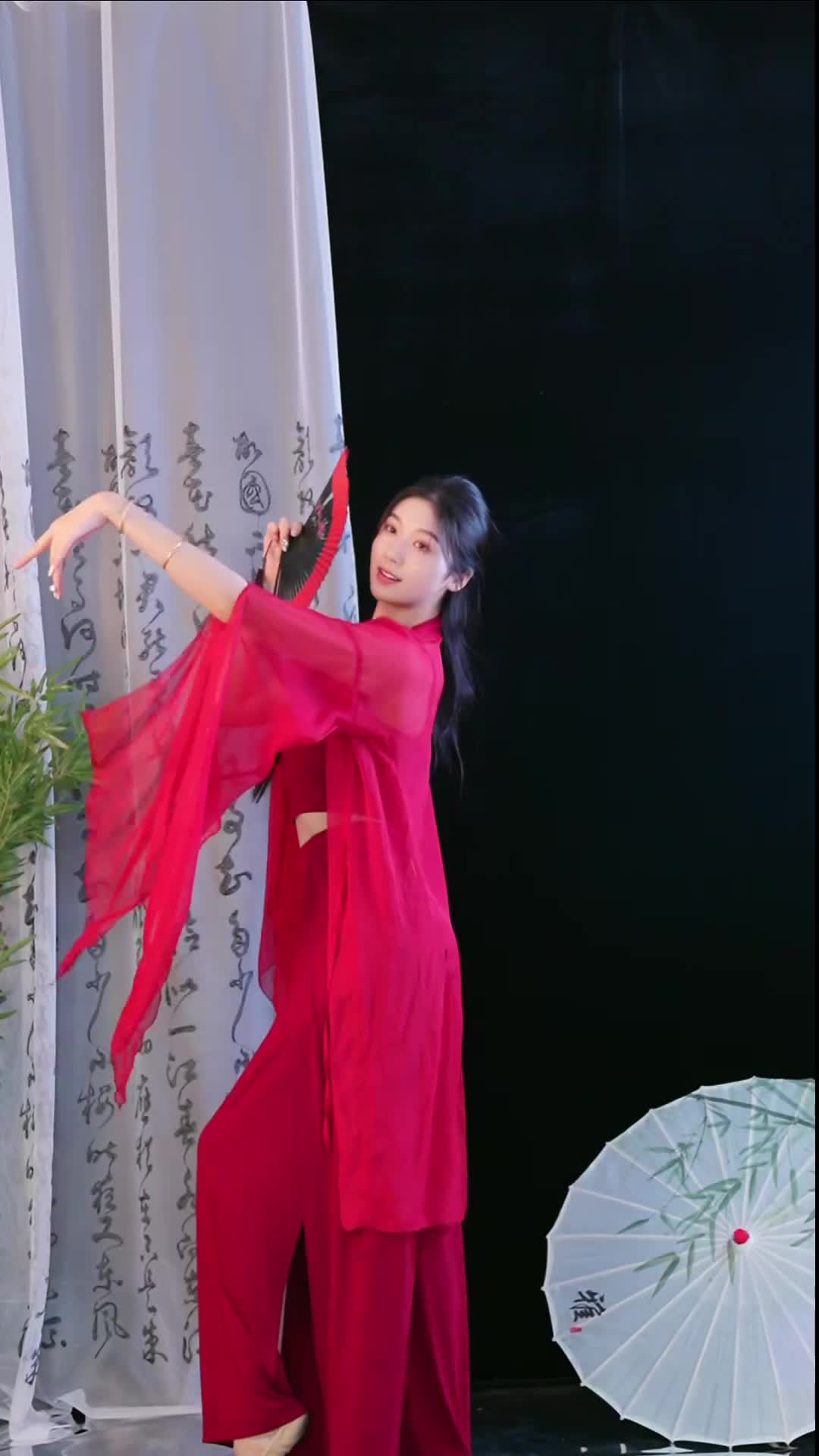 #徐婉婷 #抖音 #舞蹈 #中国舞 @ikan_live 2024-10-30