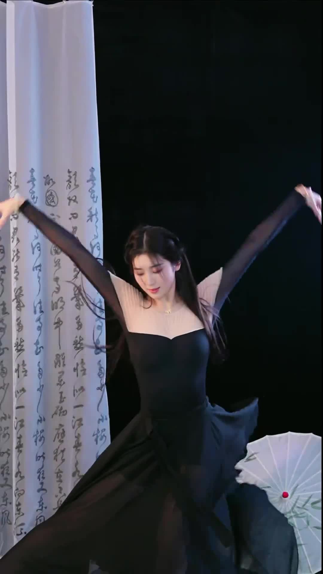 #徐婉婷 #抖音 #舞蹈 #中国舞 @ikan_live 2024-10-25