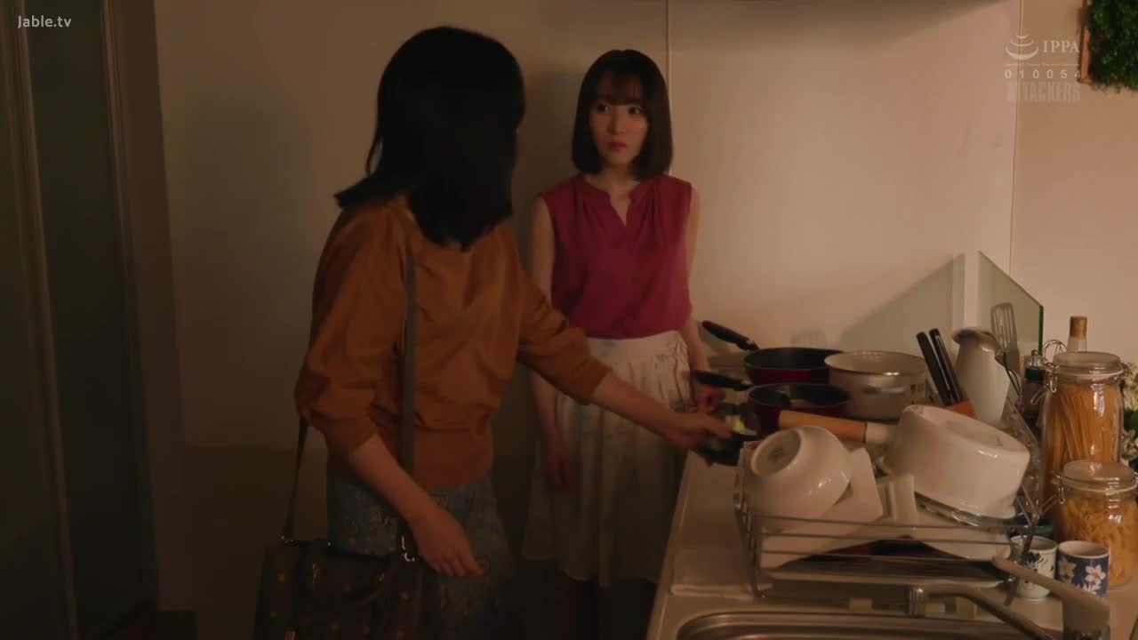 #乱伦 SAME-107 她每天都被母亲的新婚丈夫强暴。白石桃桃 - 白石もも（这个情节蛮好，在母亲的默认下乱伦！）
