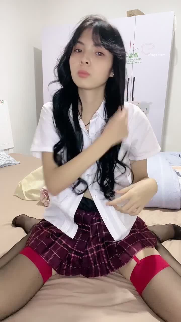 #掌管性感的神 新人校花！超漂亮~裸舞~掰穴自慰~狂撸!