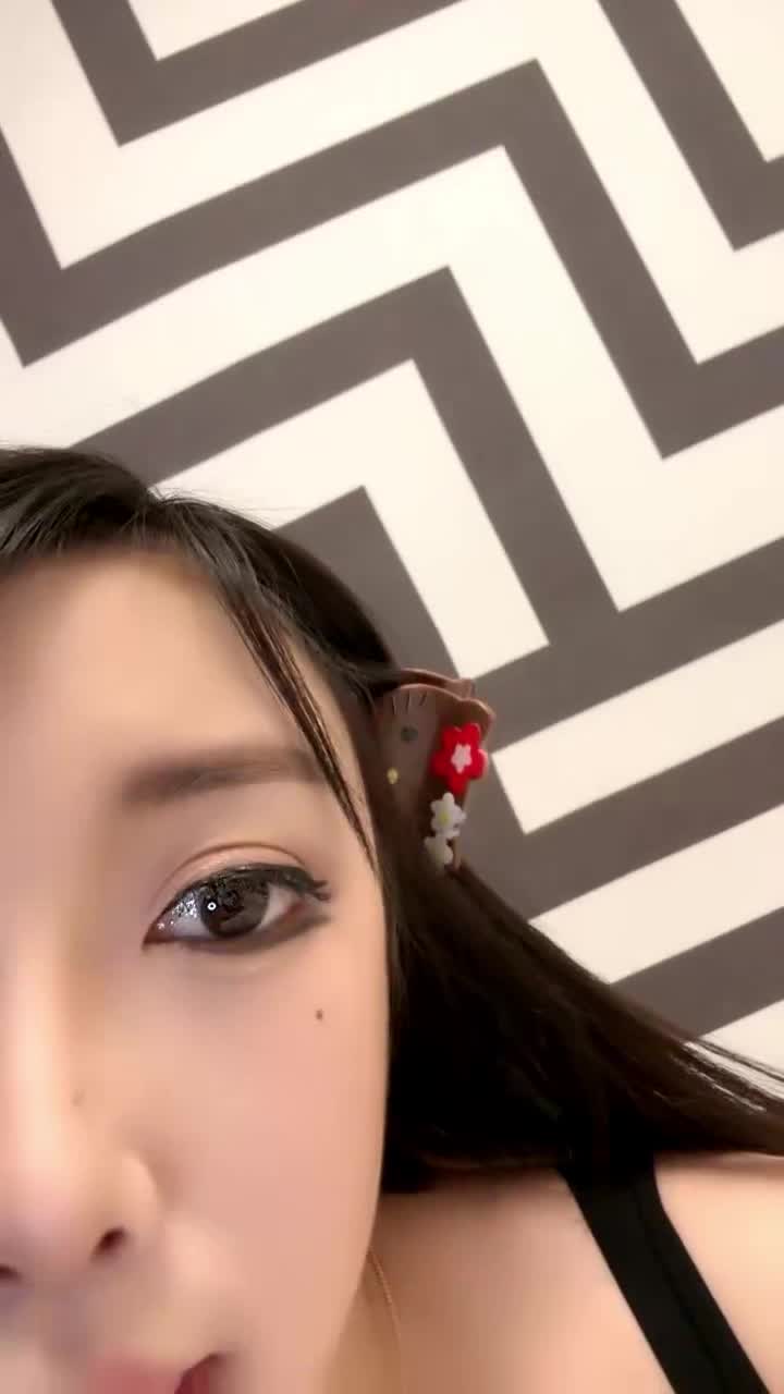 #糖糖豆豆 吊钟乳女神