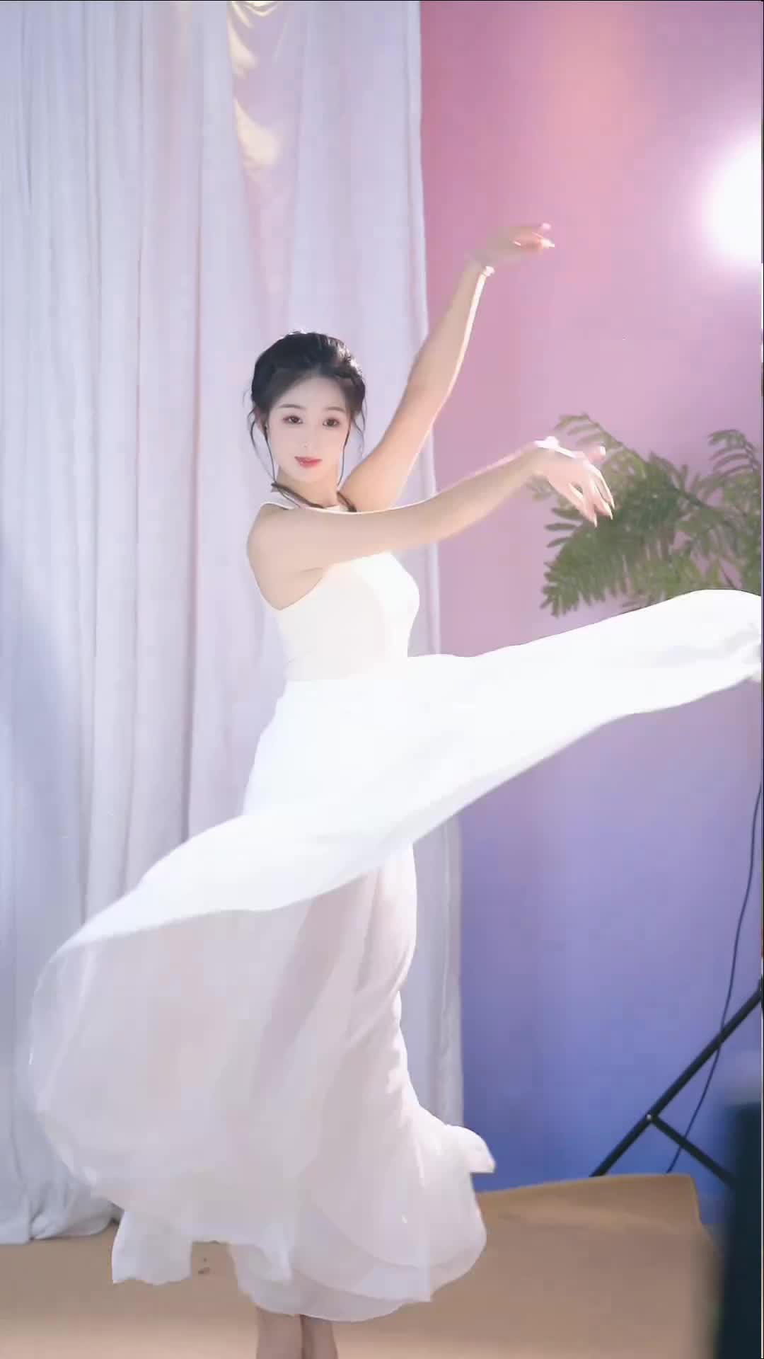 #唐紫涵 #抖音 #舞蹈 #中国舞 @ikan_live 2024-10-20