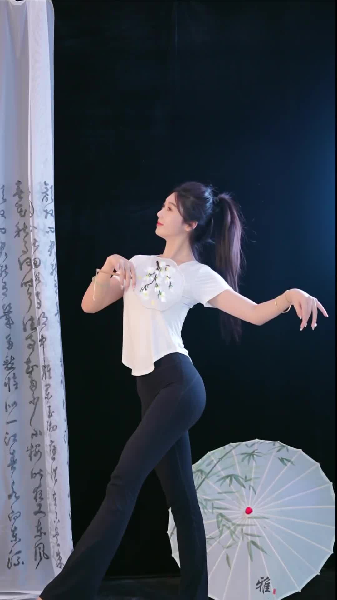 #徐婉婷 #抖音 #舞蹈 #中国舞 @ikan_live 2024-11-01