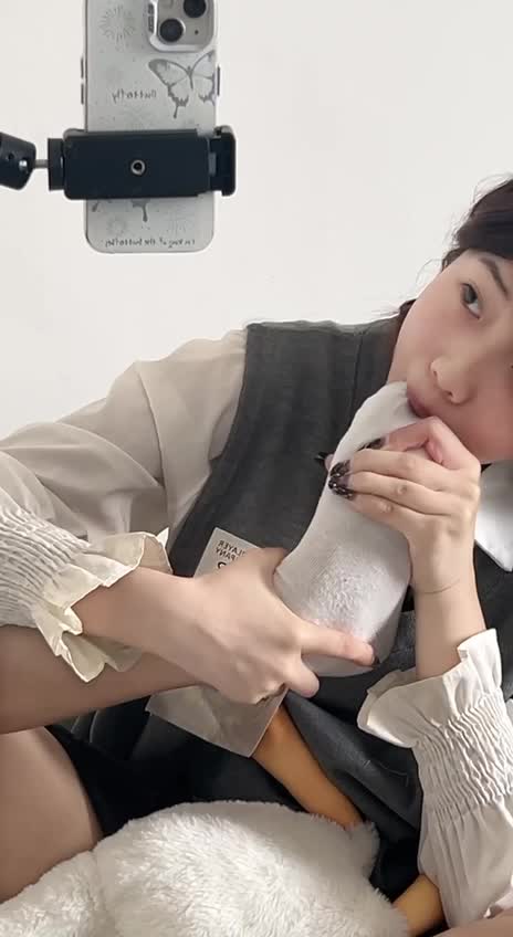 #网曝门 抖音小妍my被金主调教隔着内裤自慰视频流出