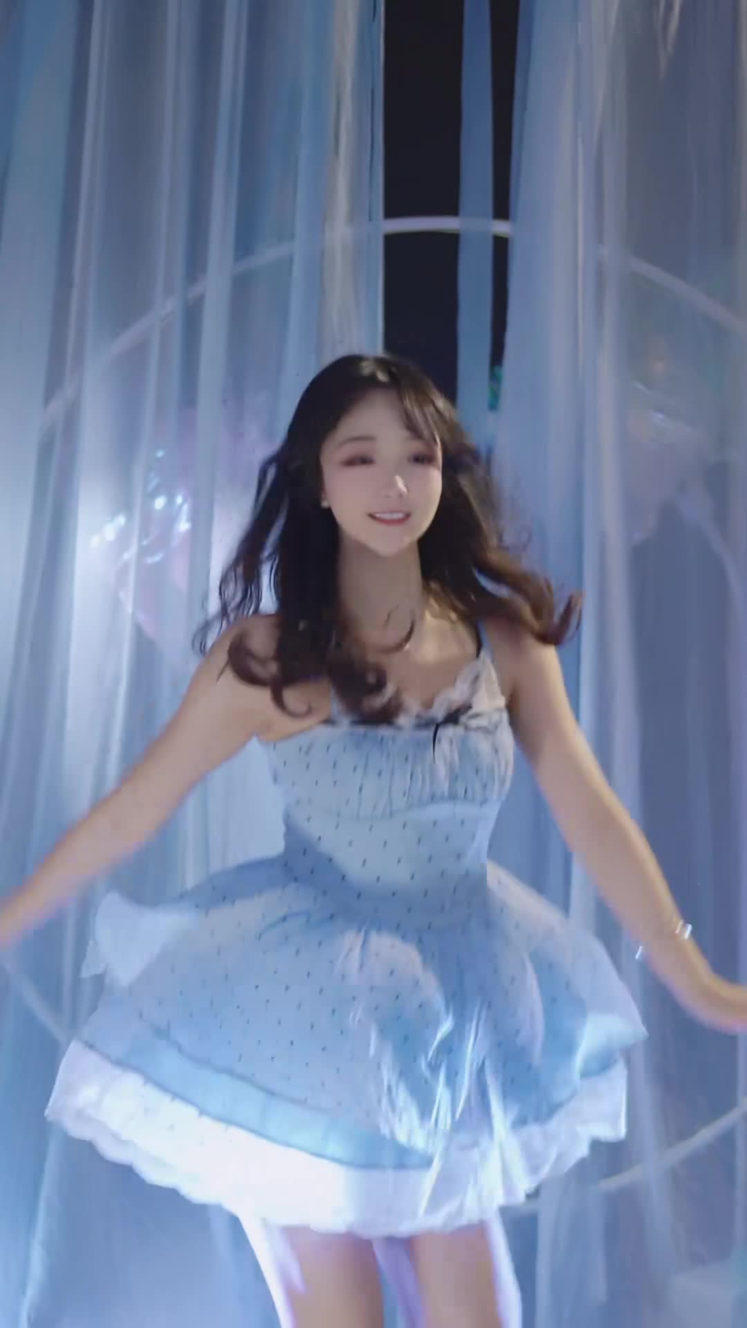 #馨馨baby #抖音 #舞蹈 #中国舞 @ikan_live 2024-10-27