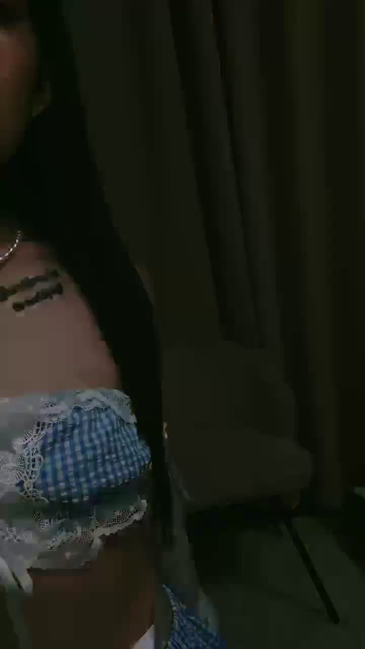 ️推荐️颜值嫩妹 #美伢 第七弹，新晋校花下海,无毛馒头逼流浆,蜜桃臀粉奶粉逼,自慰大秀