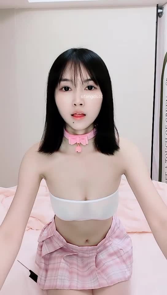 #萱萱酱 #小豆苗~! G奶校花~全裸骚舞~跳蛋道具~流白浆