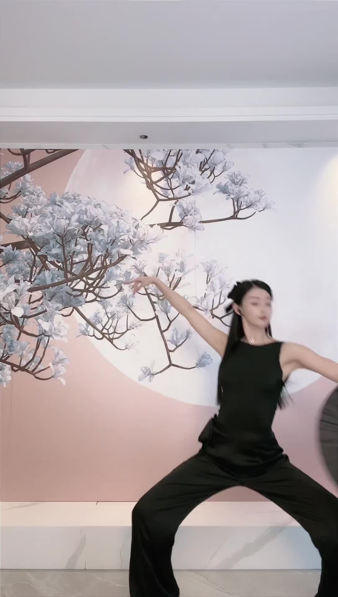 #中国舞_莹莹 #抖音 #舞蹈 #中国舞 @ikan_live 2024-11-04