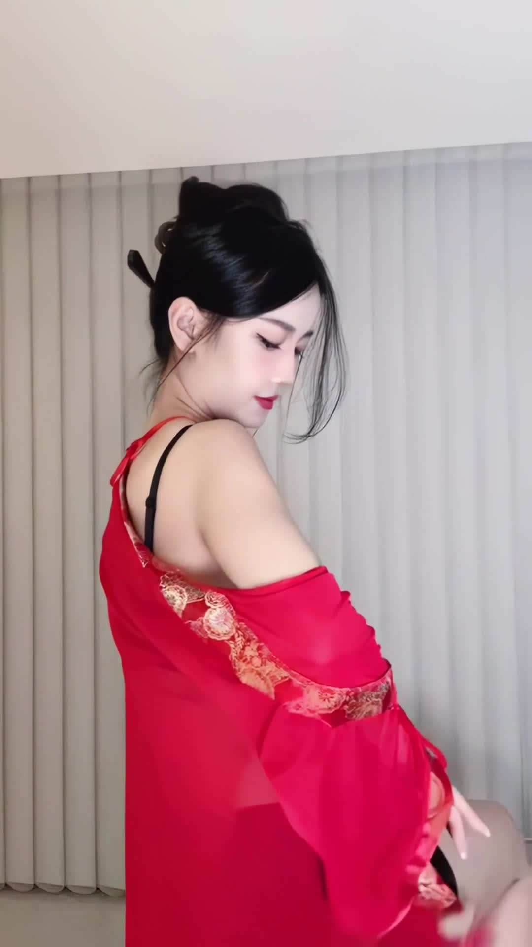 #宁依纯 BIGO主播 连裤袜 表情热舞 AI画质加强