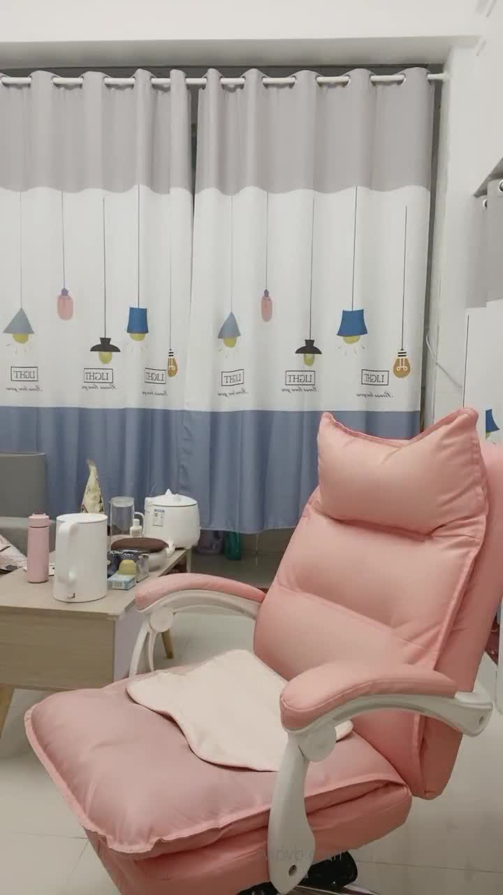 我的皎月闻越香  超级巨乳坦克妹直播太他妈骚了