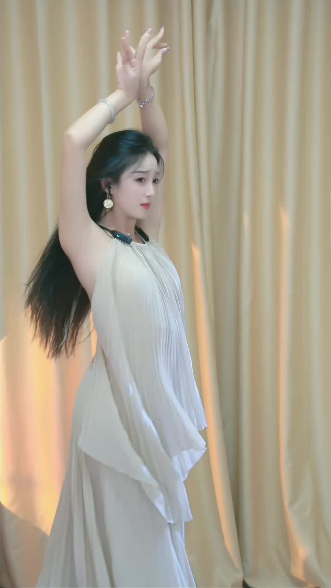 #唐紫涵 #抖音 #舞蹈 #中国舞 @ikan_live 2024-11-04
