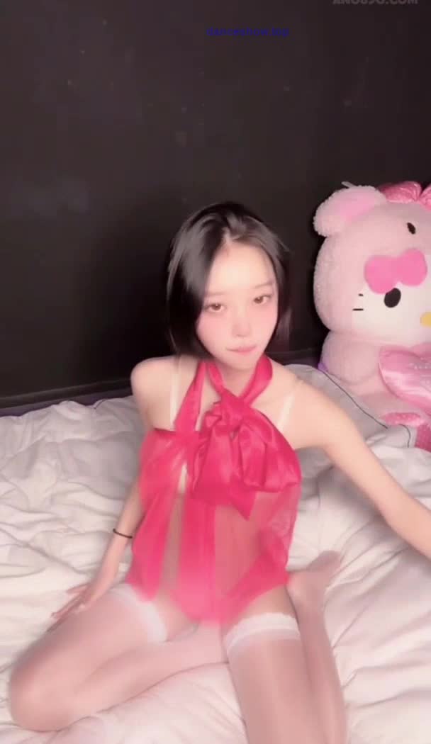 韩国BJ福利姬美女 #曾伊mllnjx 极品女团热舞 丁字勒B磨豆腐裸舞露点自慰福利