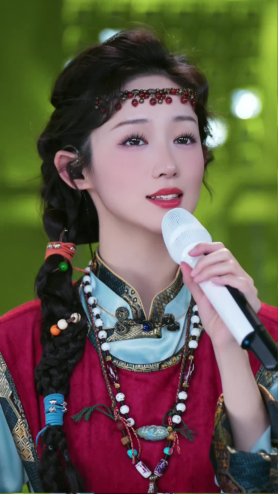 #甜心疆疆 #抖音 #歌手 @ikan_live 2024-11-07
