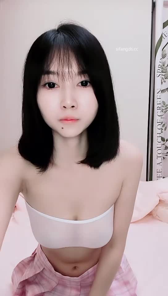 #萱萱酱 #小豆苗~! G奶校花~全裸骚舞~跳蛋道具~流白浆