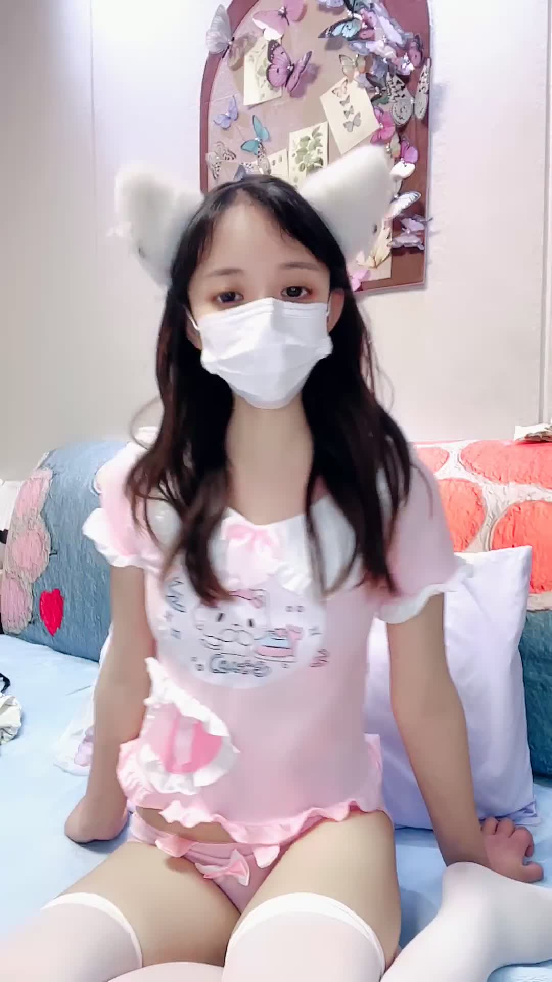 #酸酸乳儿 校花美少女️骚舞诱惑~口爆️多场无套啪啪狂操
