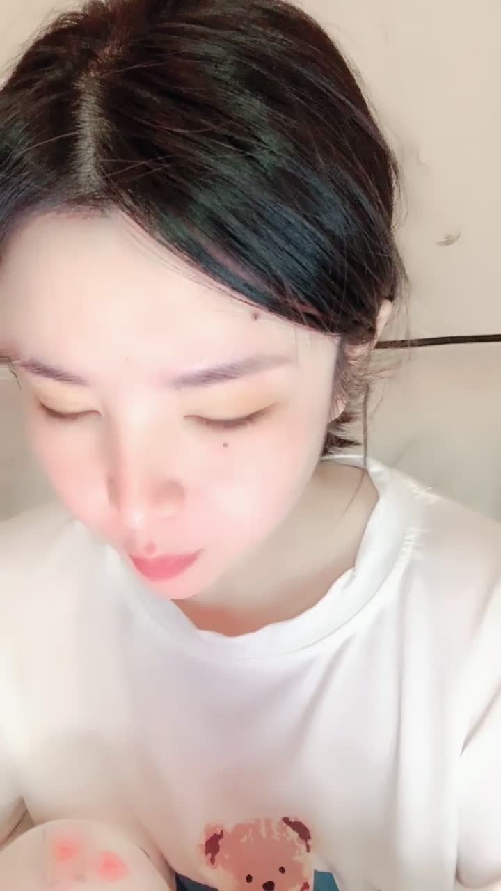 #裸舞婉儿 裸舞女神 激情裸舞 网红歌曲摇太阳 视觉享受 身材超性感~道具狂插！