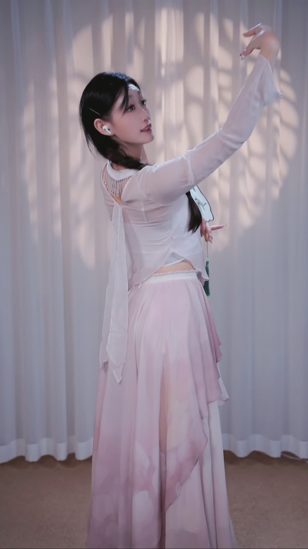 #柳云灿 #抖音 #舞蹈 #中国舞 @ikan_live 2024-11-03