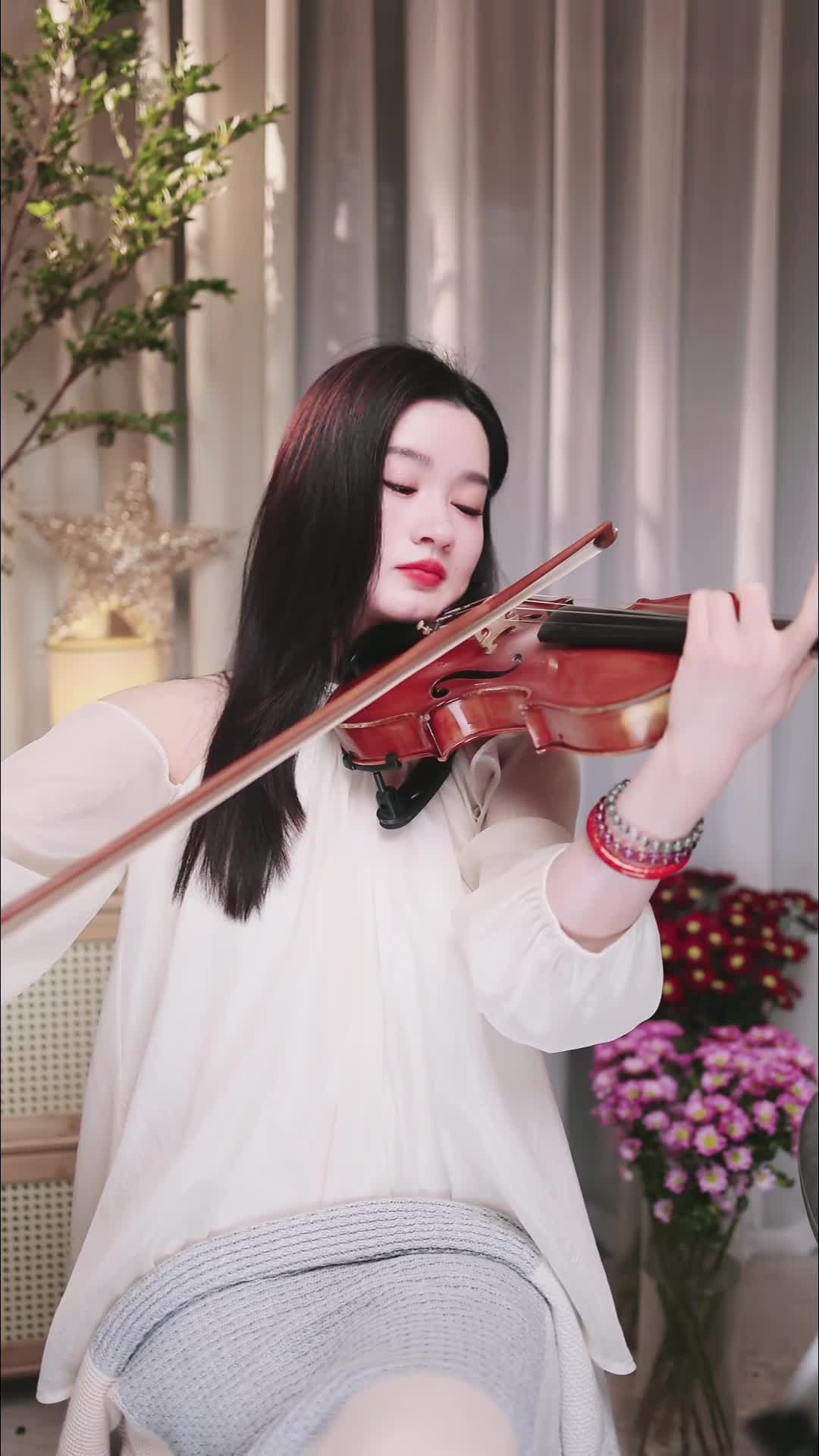 #若曦小提琴 #抖音 #乐器 @ikan_live 2024-11-05